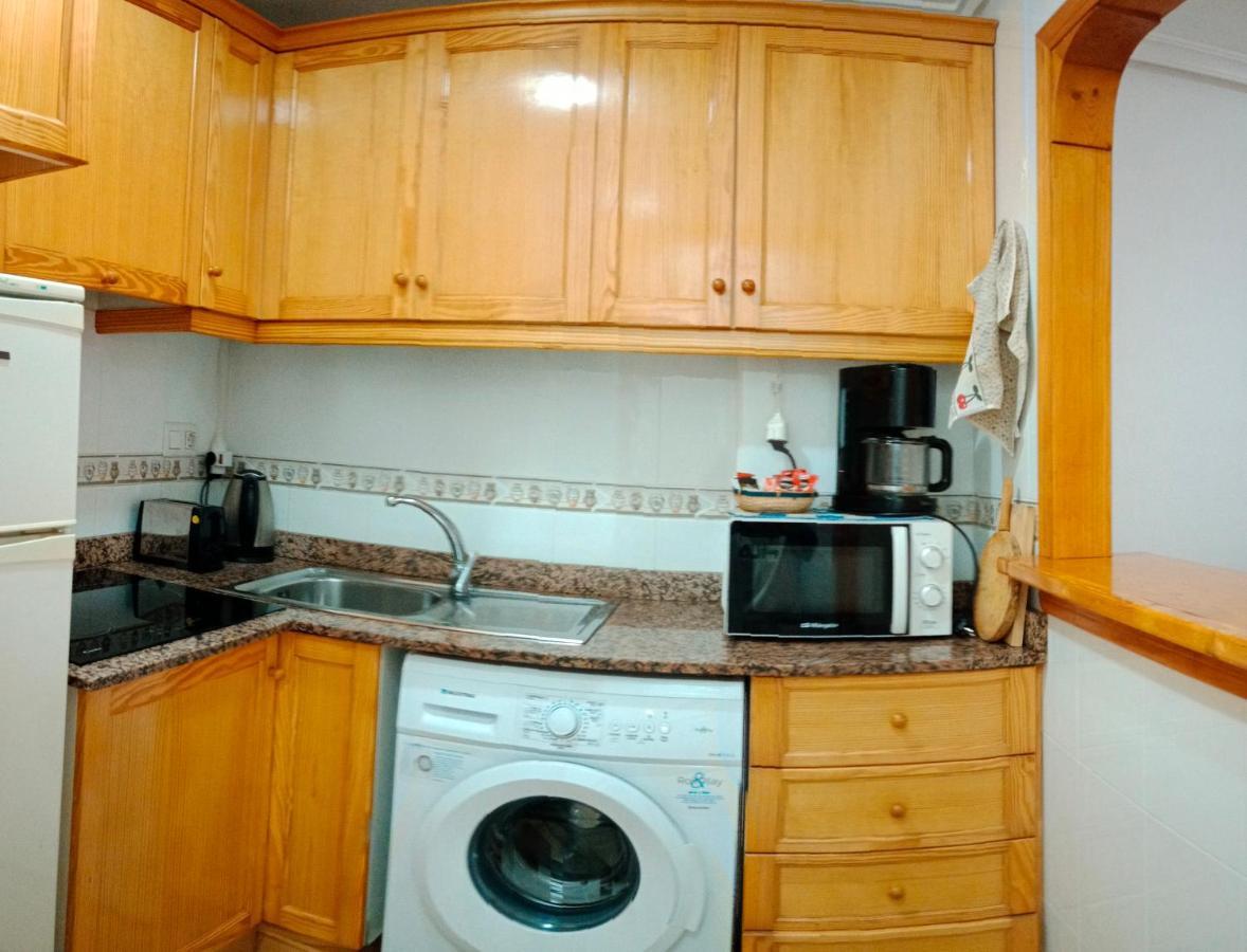 Estudio Wifi Bano 1 Sofa Cama Doble Piscina Playa 100Mts Torrevieja Exterior photo