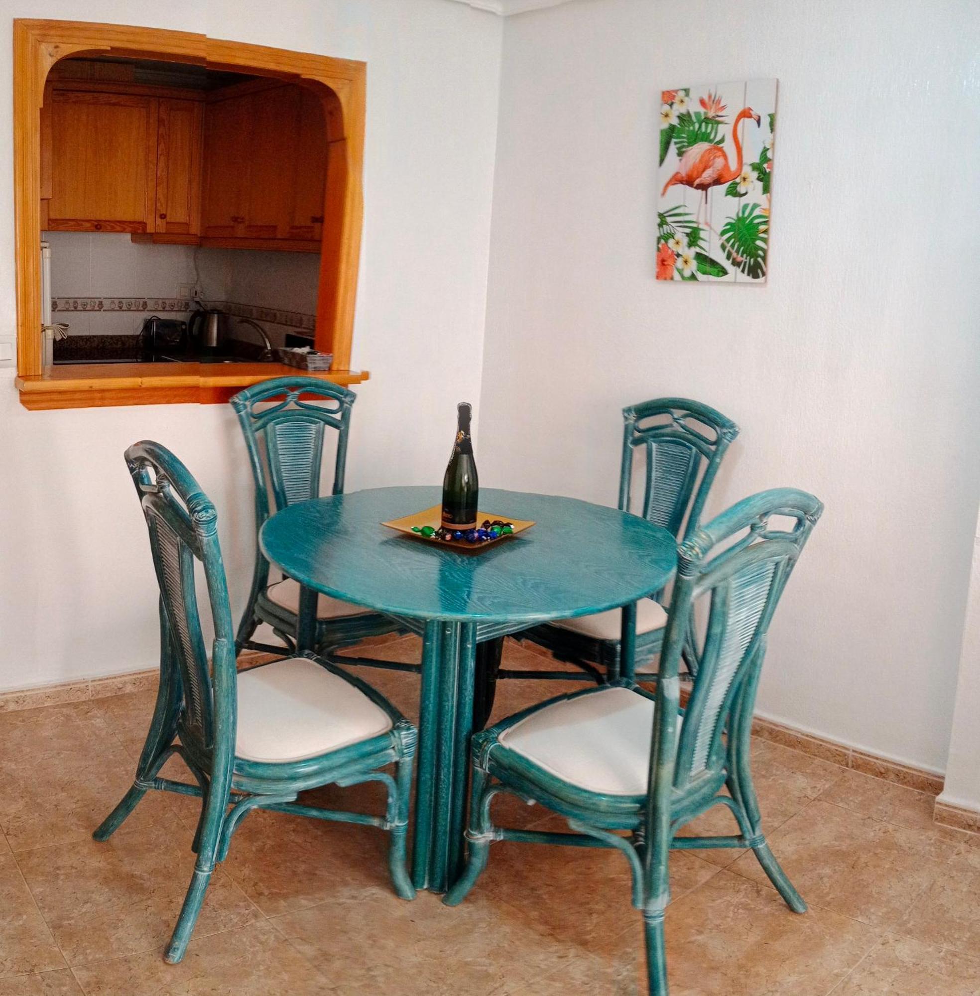 Estudio Wifi Bano 1 Sofa Cama Doble Piscina Playa 100Mts Torrevieja Exterior photo